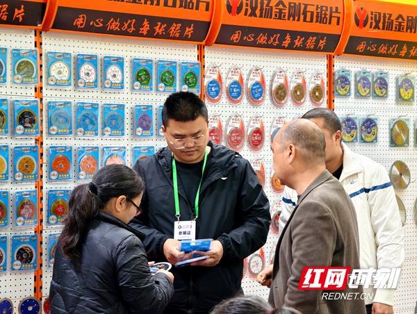 东莞市万德力塑胶(制品有限公司成)立 注册资本50万人民币